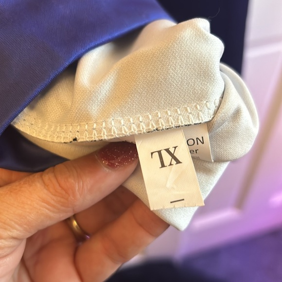 New BTS sweatshirt xl - Picture 3 of 5